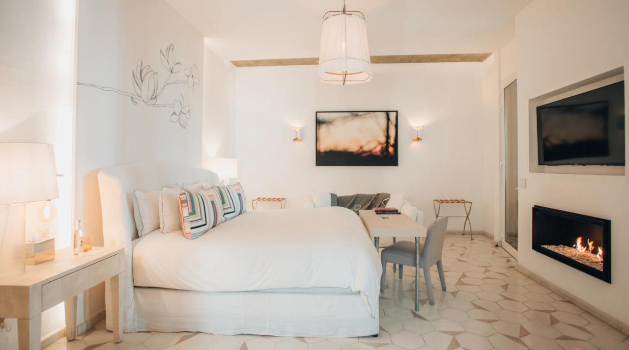 MASTER SUITE KING W or BATHTUB