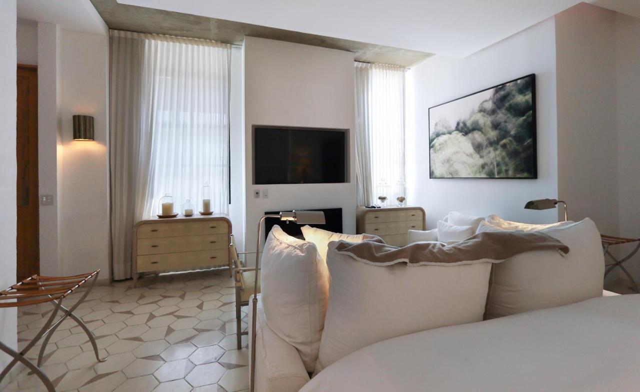 SIGNATURE SUITE KING