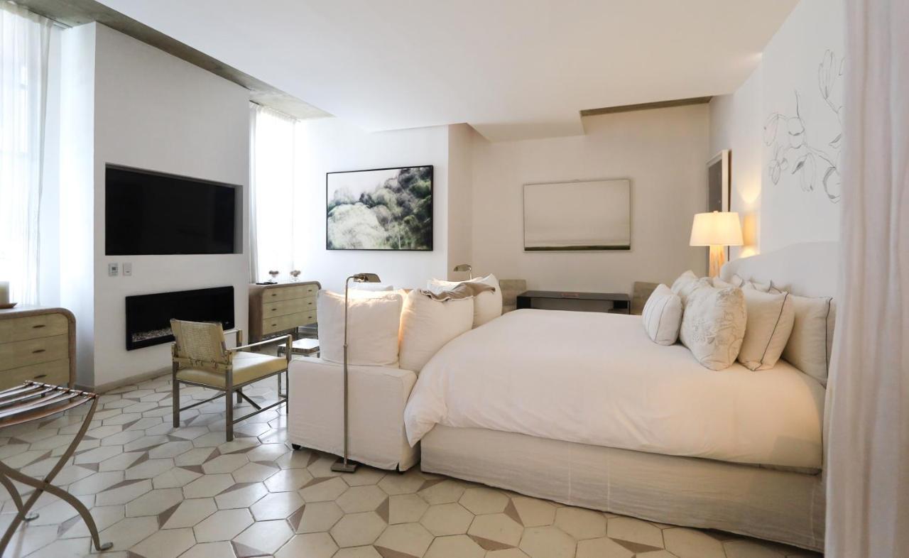 SIGNATURE SUITE KING
