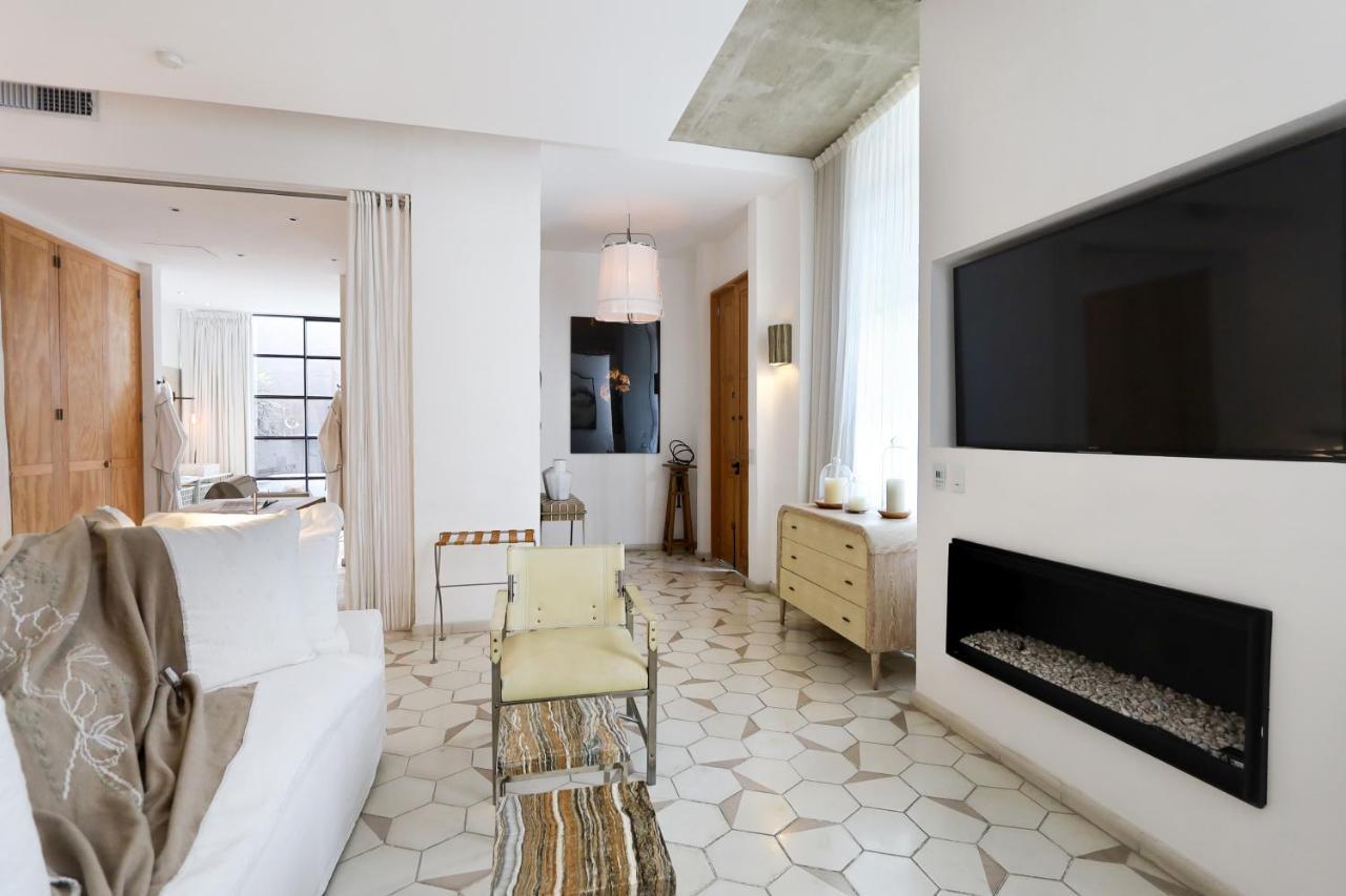 SIGNATURE SUITE KING