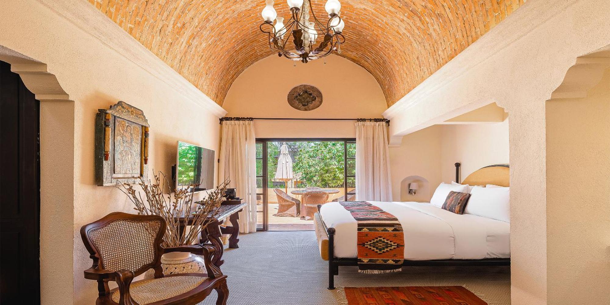 Master Suite,1436953678:JPEG