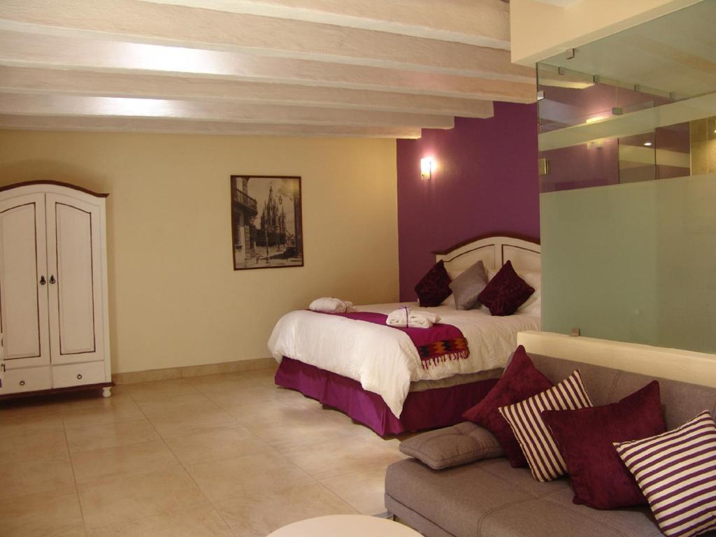 Superior King Room