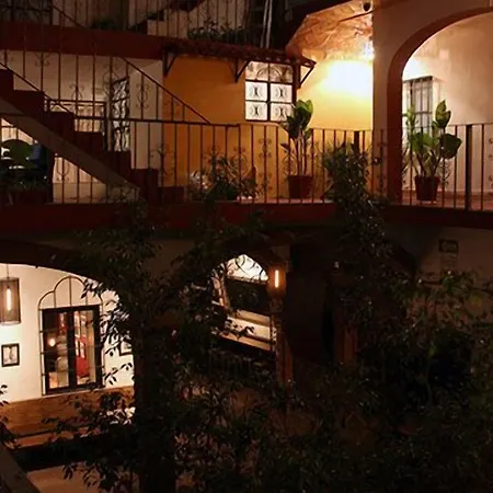 Cortizo Suites-2