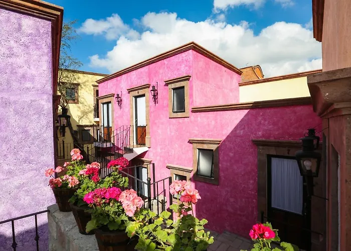 Hoteles en San Miguel de AllendeEl Mesón Del Quijote